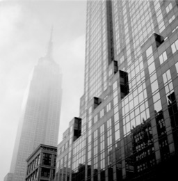 Architecture;Buildings;Cities;City;Fog;Foggy;Kaleidos;Kaleïdos;New-York;Tarek-Charara;Towns;United-States-of-America;USA;Winter;NYC;Skyscrapers;William-Frederick-Lamb;Shreve-Lamb-Harmon;La-parole-à-limage